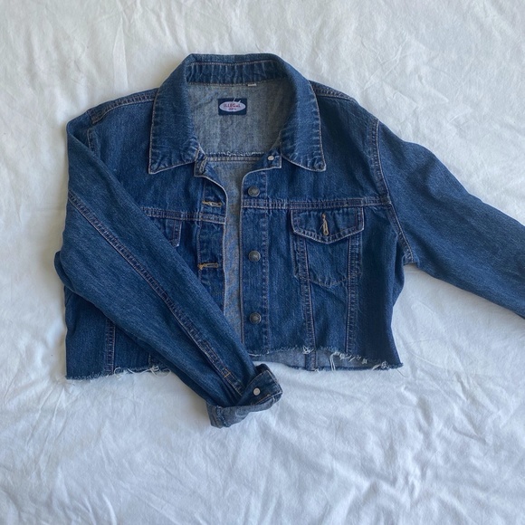 Cropped mid-wash denim jacket - Picture 1 of 3